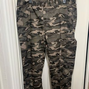 ACA cargo men’s camouflage pants